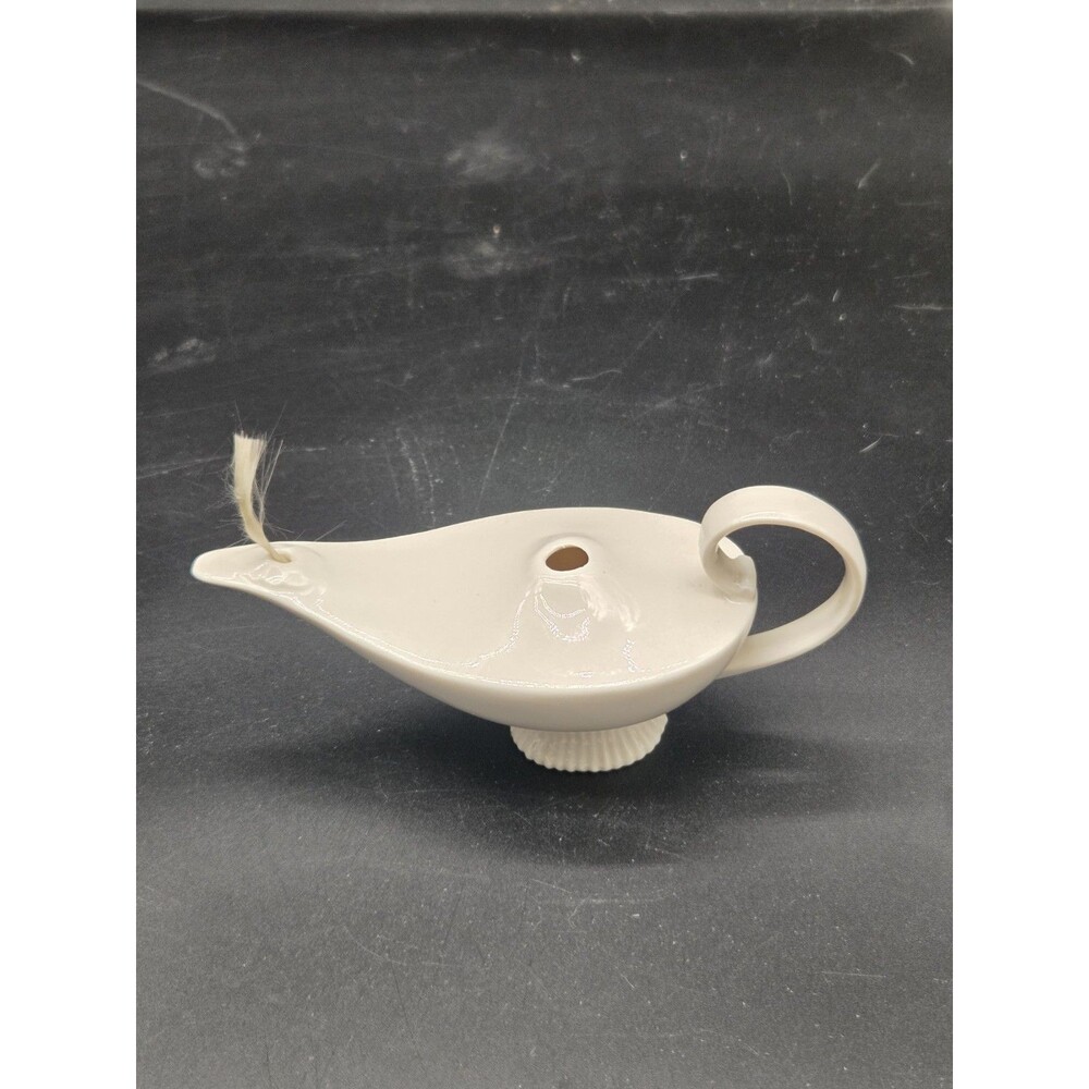 Vintage Ceramic Porcelain Pottery Genie Aladdin Style Small Oil Lamp